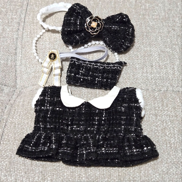 Elegant Black and White Labubu Accessory Set - Picture 1 of 2
